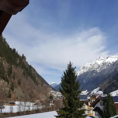 In Neustift Near Lift * Neustift im Stubaital